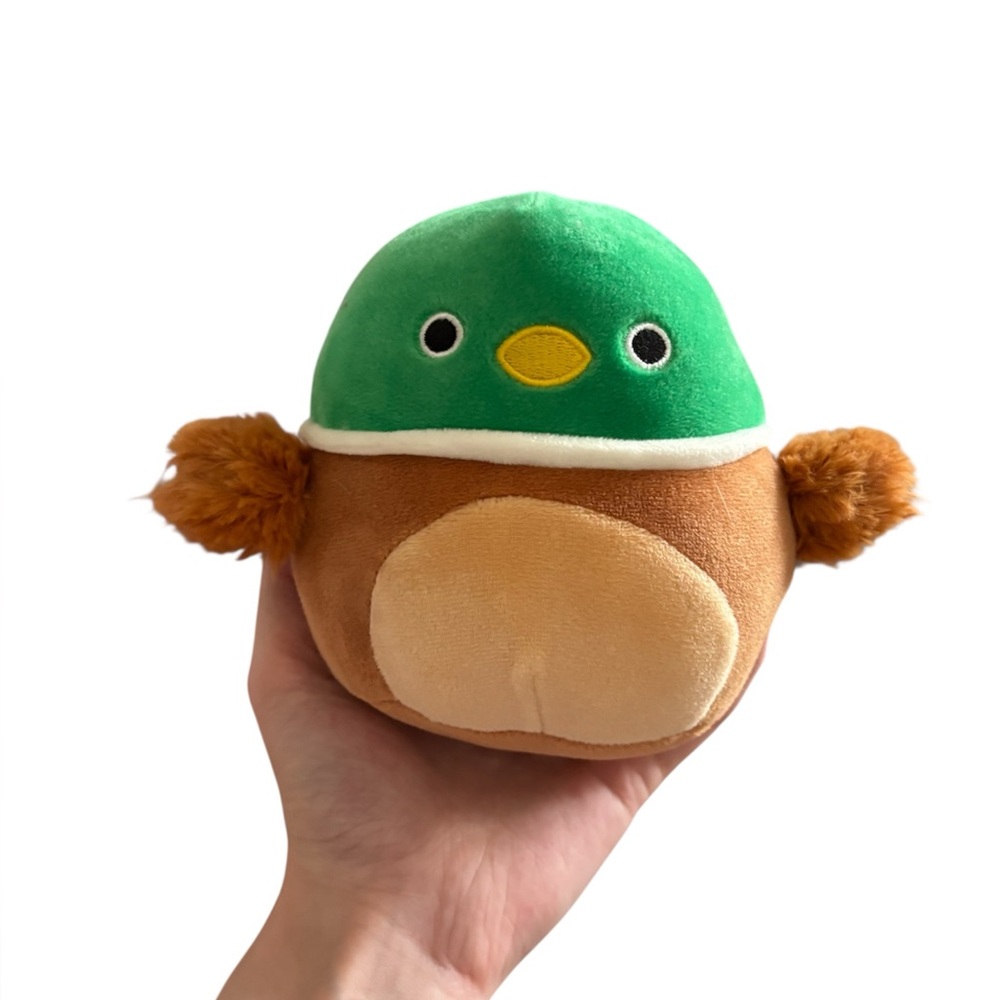 SOLD Squishmallows Box Set Avery Duck 5 inch stuffed toy